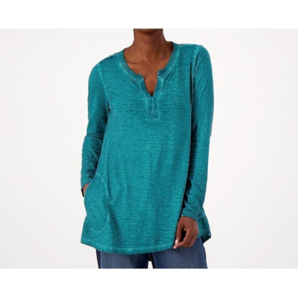 0303 - Women’s Small Green Washed Longsleeved Shirt